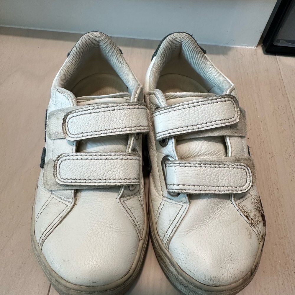 Veja White Sneakers toddlers size US11